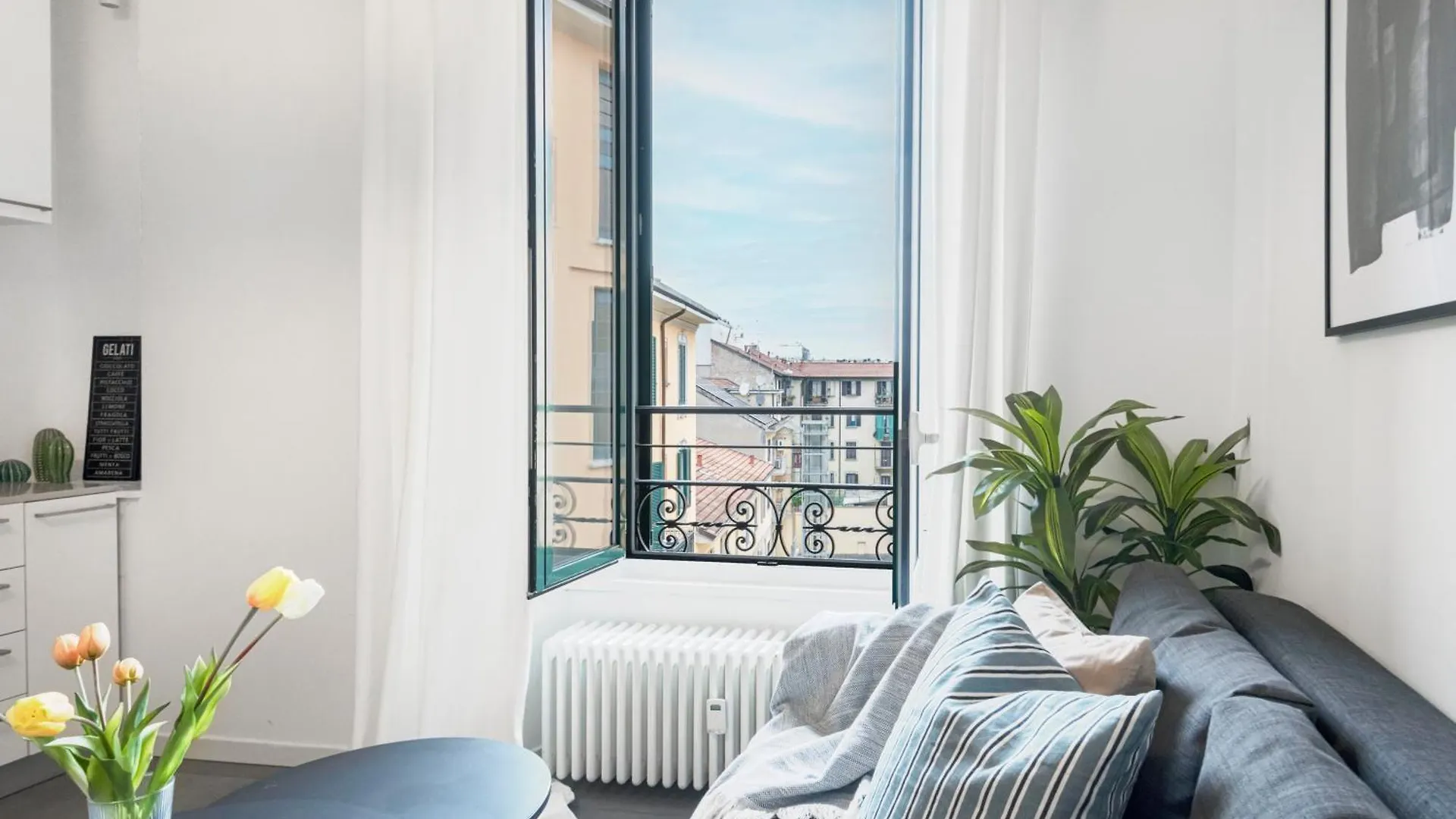 New Flat Fully Furnished In P.Ta Romana Milano İtalya