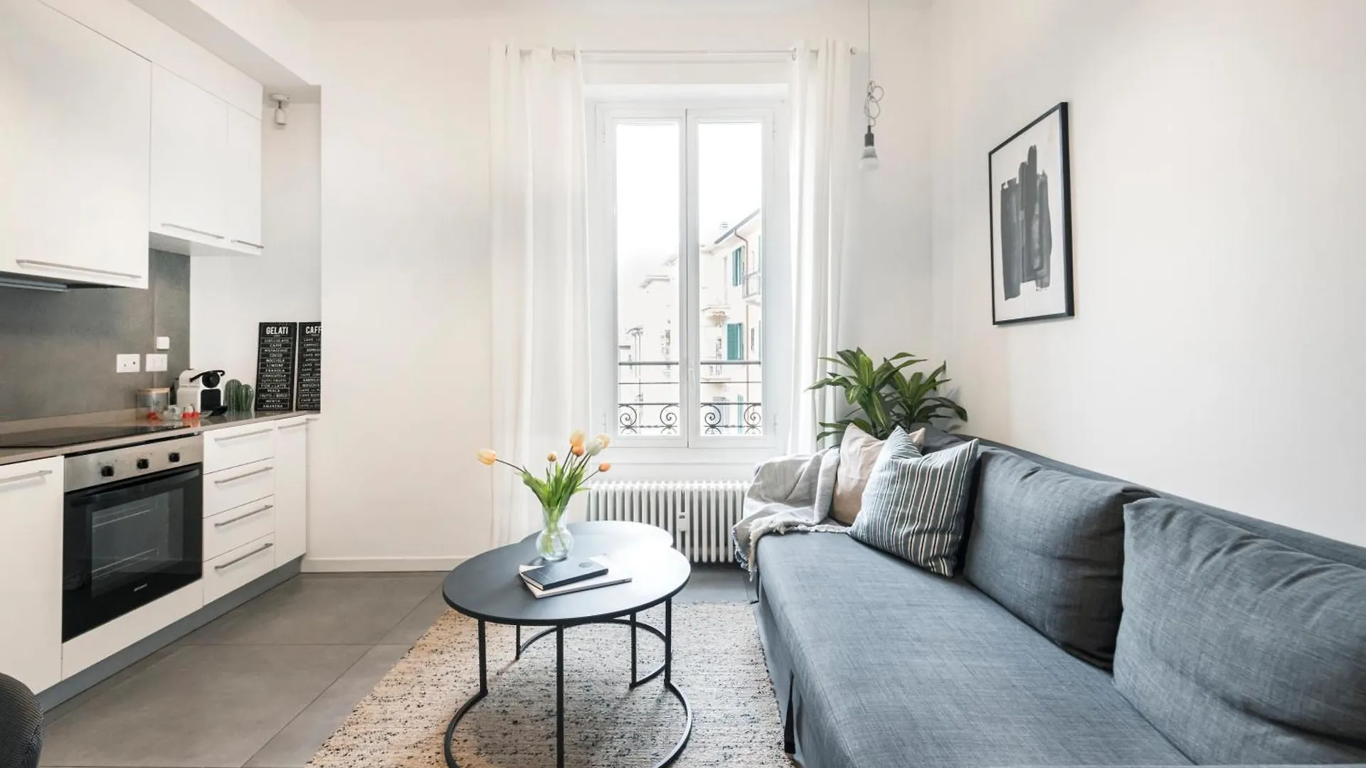 New Flat Fully Furnished In P.Ta Romana Milano Daire